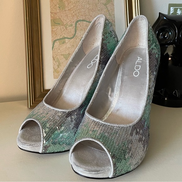 Silver and mint Aldo heels 5” - Picture 1 of 3